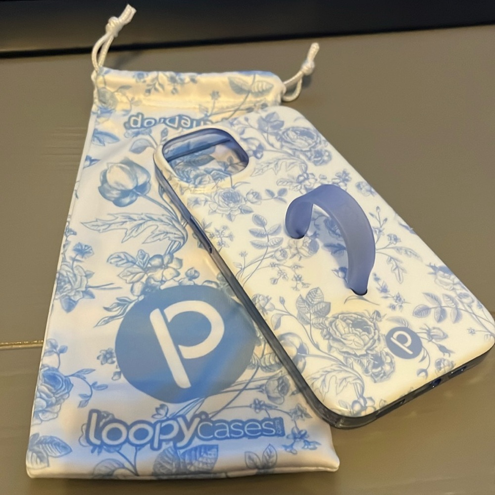EUC Loopy Phone Case iPhone 13/14 Blue Toile Matte Edition Righty 6.1” screen
